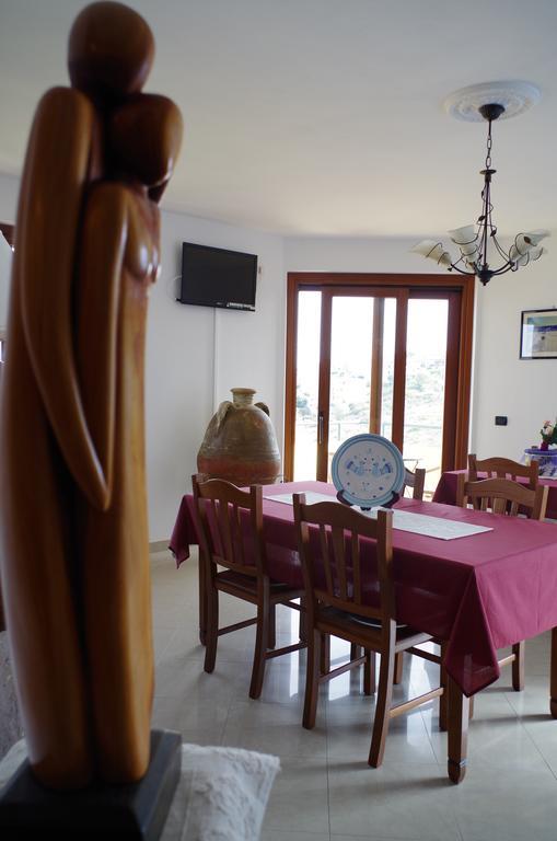 B&B La Pineta Sant'Antìoco Eksteriør billede